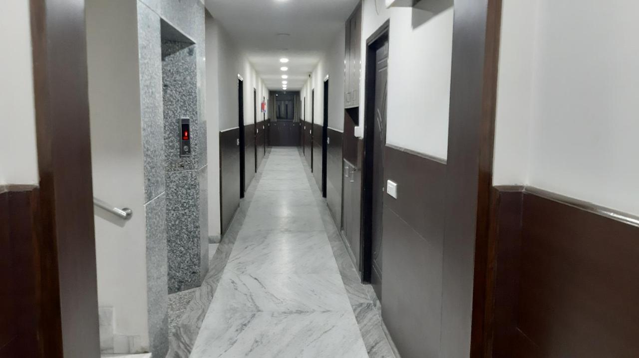 Hotel Sar Kamla Dham Skd Vrindavan Fully Vaccinated Staff Eksteriør bilde