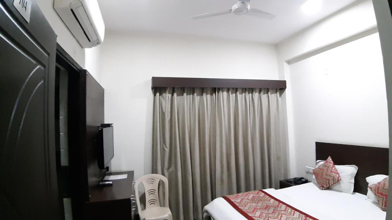 Hotel Sar Kamla Dham Skd Vrindavan Fully Vaccinated Staff Eksteriør bilde