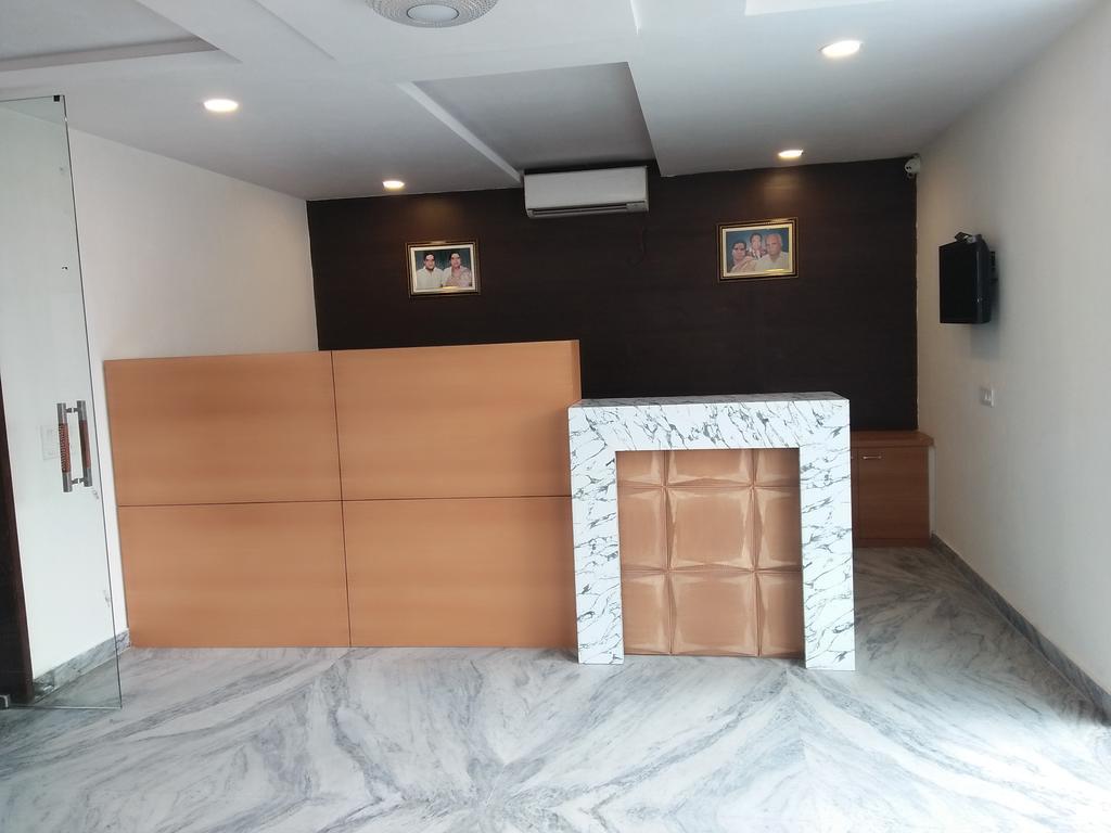 Hotel Sar Kamla Dham Skd Vrindavan Fully Vaccinated Staff Eksteriør bilde