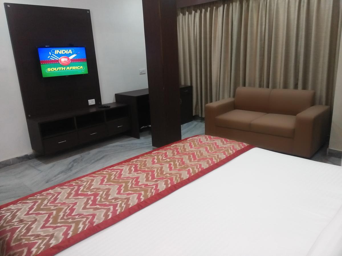 Hotel Sar Kamla Dham Skd Vrindavan Fully Vaccinated Staff Eksteriør bilde